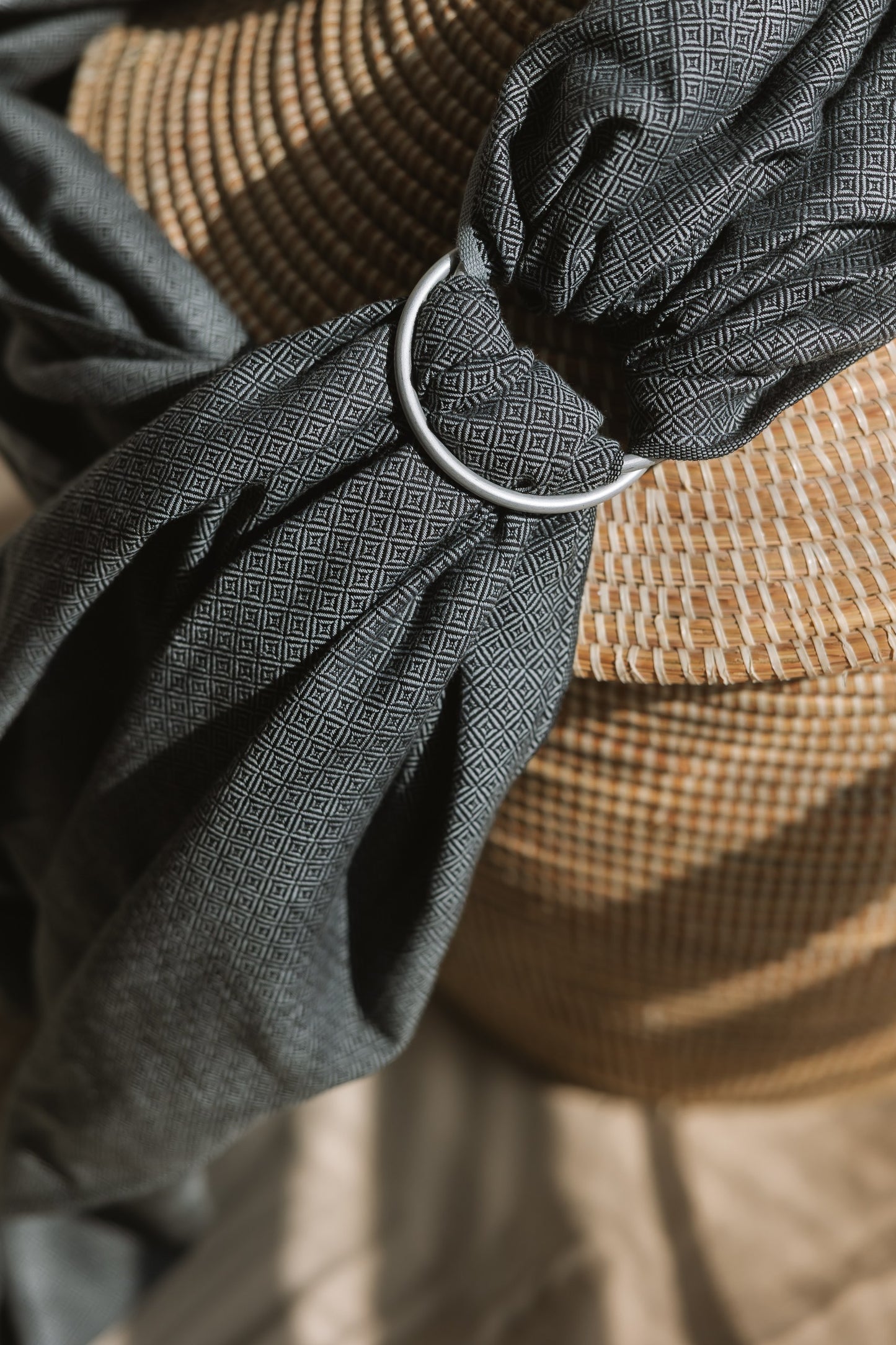Storchenwiege Ringsling Leo - Schnelles Baby-Tragetuch mit Ringen