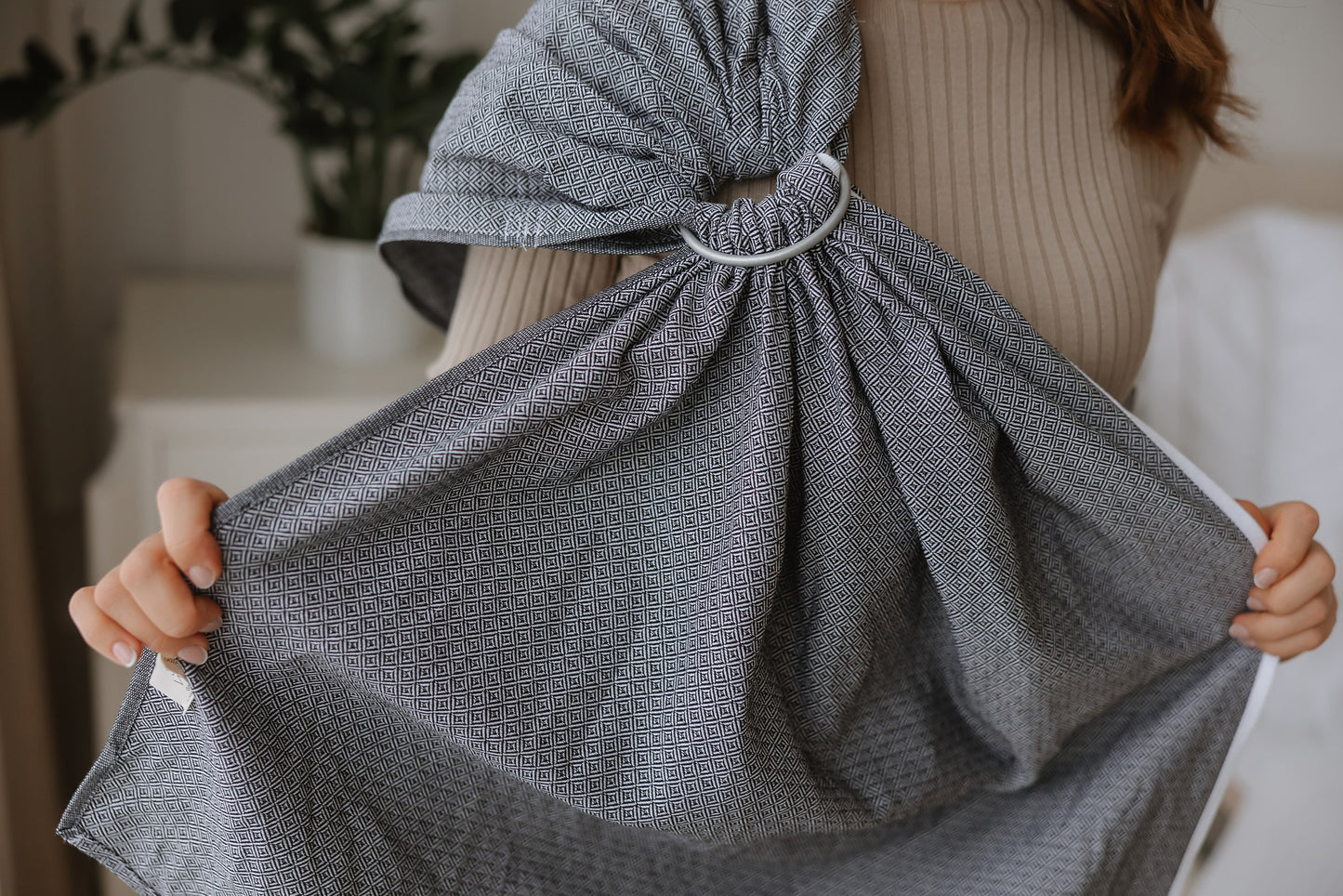 Storchenwiege Ringsling Leo - Schnelles Baby-Tragetuch mit Ringen