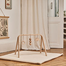 NAHO Spielbogen aus Holz - Minimalistisches Baby-Gym aus Buche