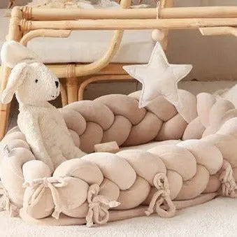 Babynest & Bettschlange 2in1 Velours - Mitwachsendes Kuschelnest & Bettumrandung