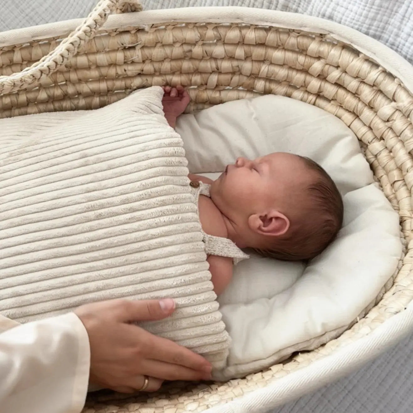 Babyschlafsack Sleepy Cord - 2.5 TOG Ganzjahres-Schlafsack im Steckkissen-Design