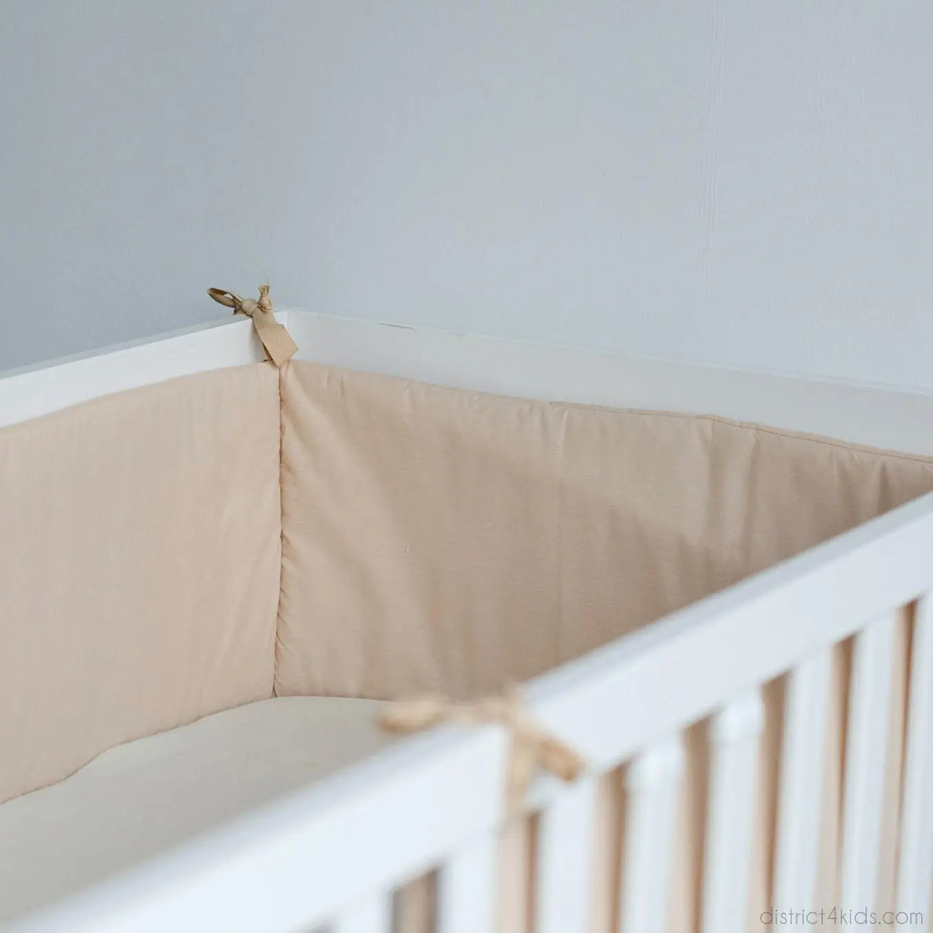 Bettumrandung Baumwolle - Klassischer Nestchen-Schutz für Babybett & Beistellbett