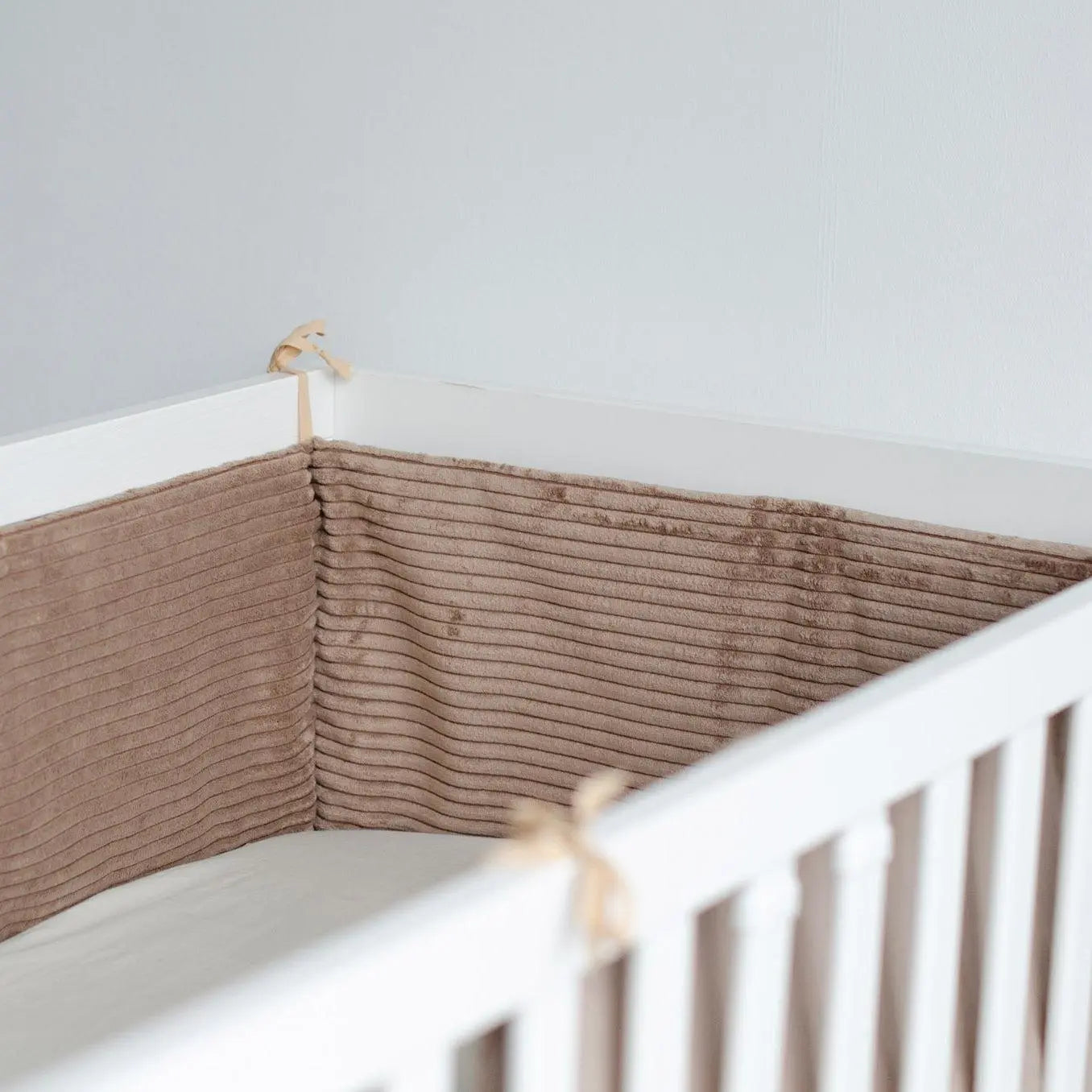 Bettumrandung Cord - Modernes Wendemodell für Beistellbett und Babybett