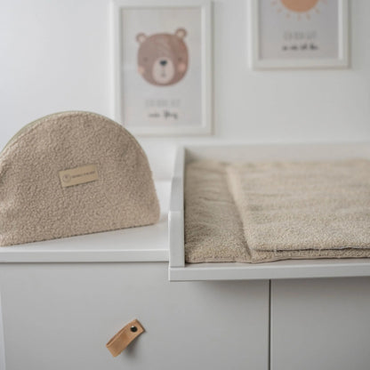 Wickelauflage Bouclé - Weiche Teddy-Wickelmatte inklusive wasserdichter Unterlage