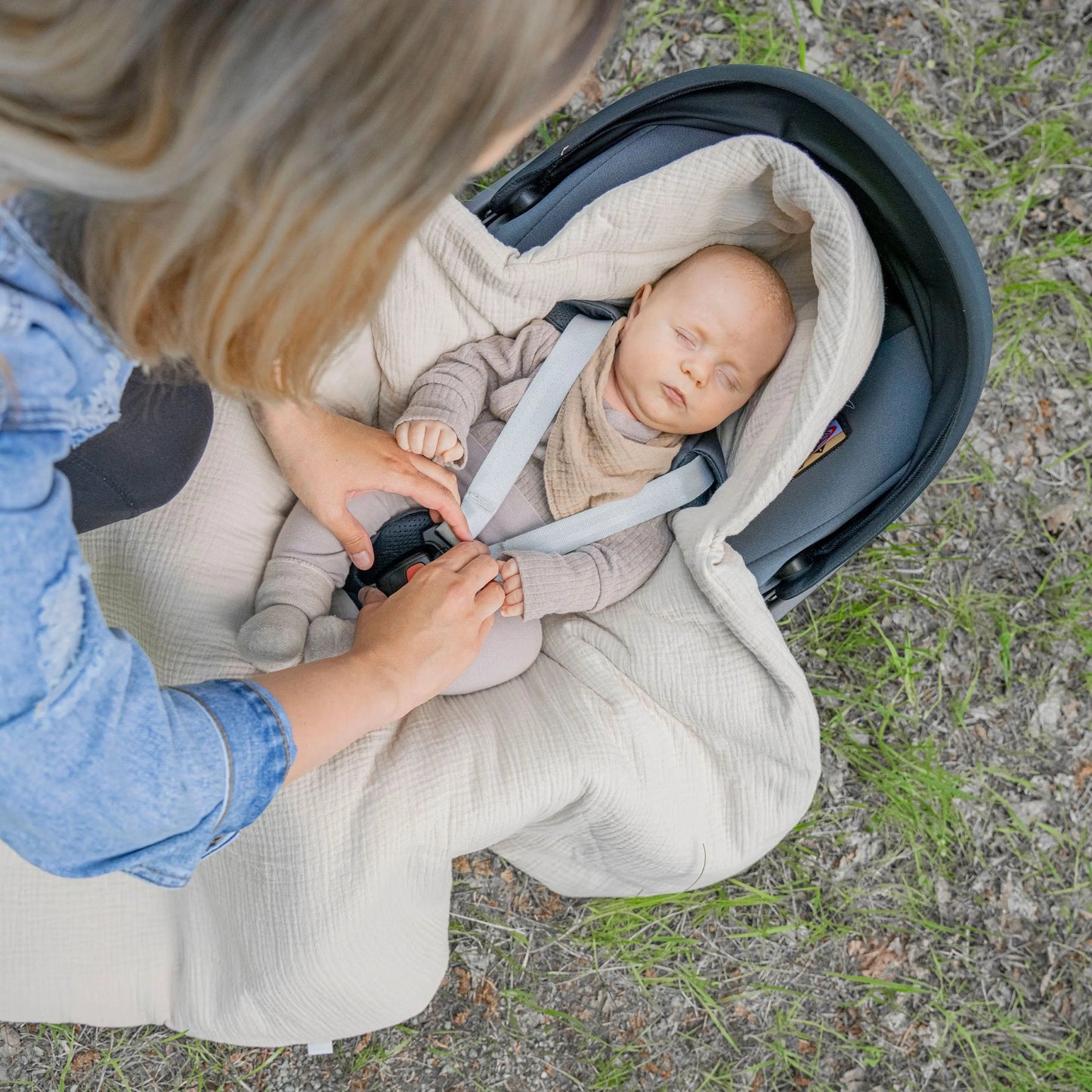 Einschlagdecke Musselin Babyschale - 2.5 TOG Ganzjahres-Decke für Maxi-Cosi, Cybex & Co.