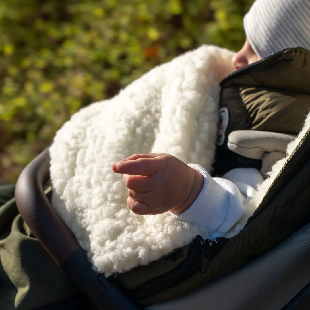 Winterfußsack Merino - Wasserdichter Baby-Fußsack mit Schafwollfutter für Kinderwagen & Schlitten