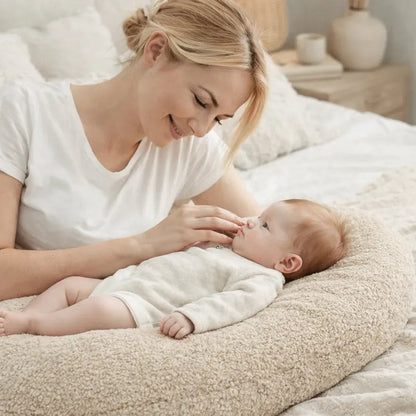 Stillkissen Bouclé XXL - Ergonomisches Still- & Schwangerschaftskissen im Teddy-Look