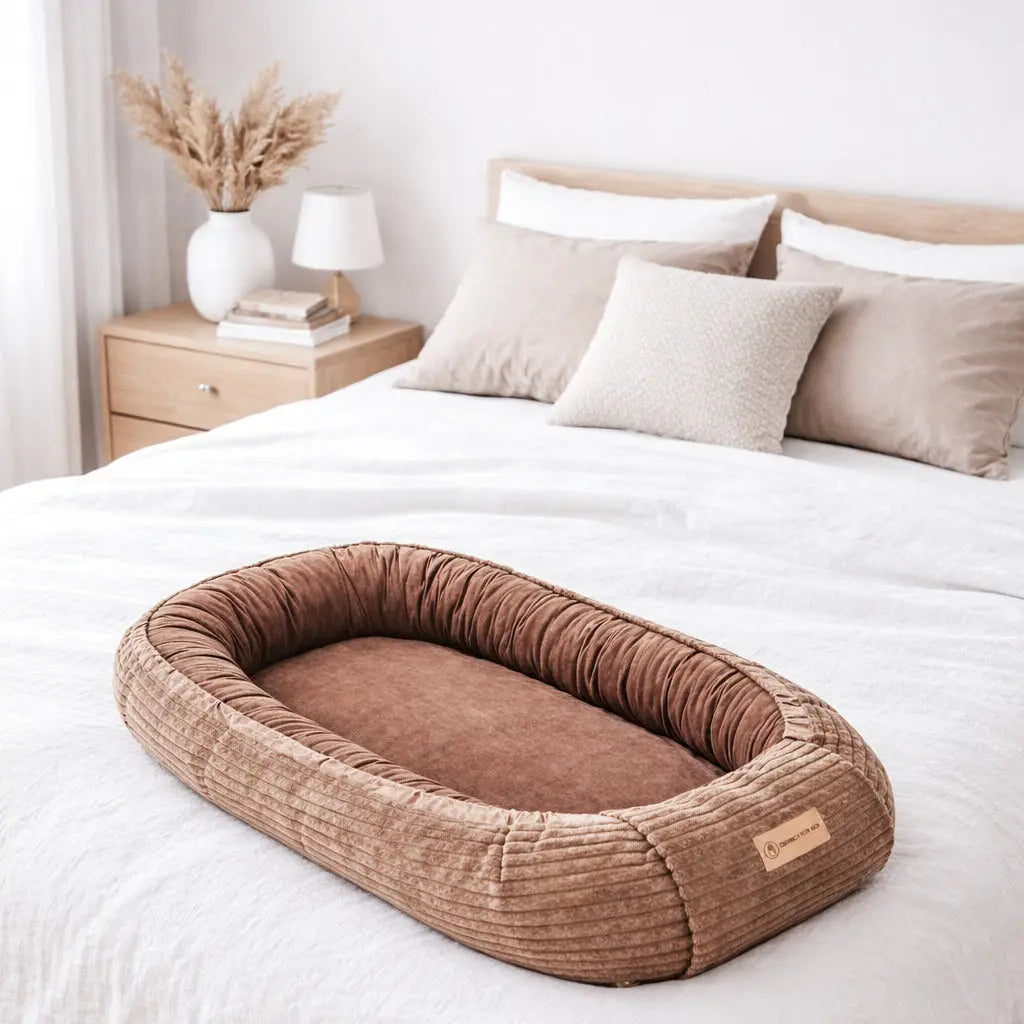 Babynest Cord creme - Mitwachsendes Kuschelnestchen & Reisebett ab Geburt