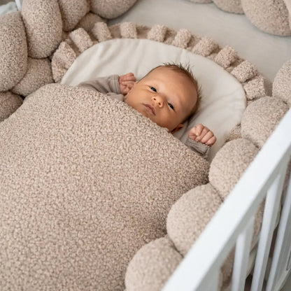 Babyschlafsack Dreamy Bouclé - 2.5 TOG Ganzjahres-Schlafsack mit Rüschenkrone