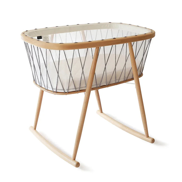 KUMI Babywiege aus Holz – Design-Nestchen ohne Gitterstäbe