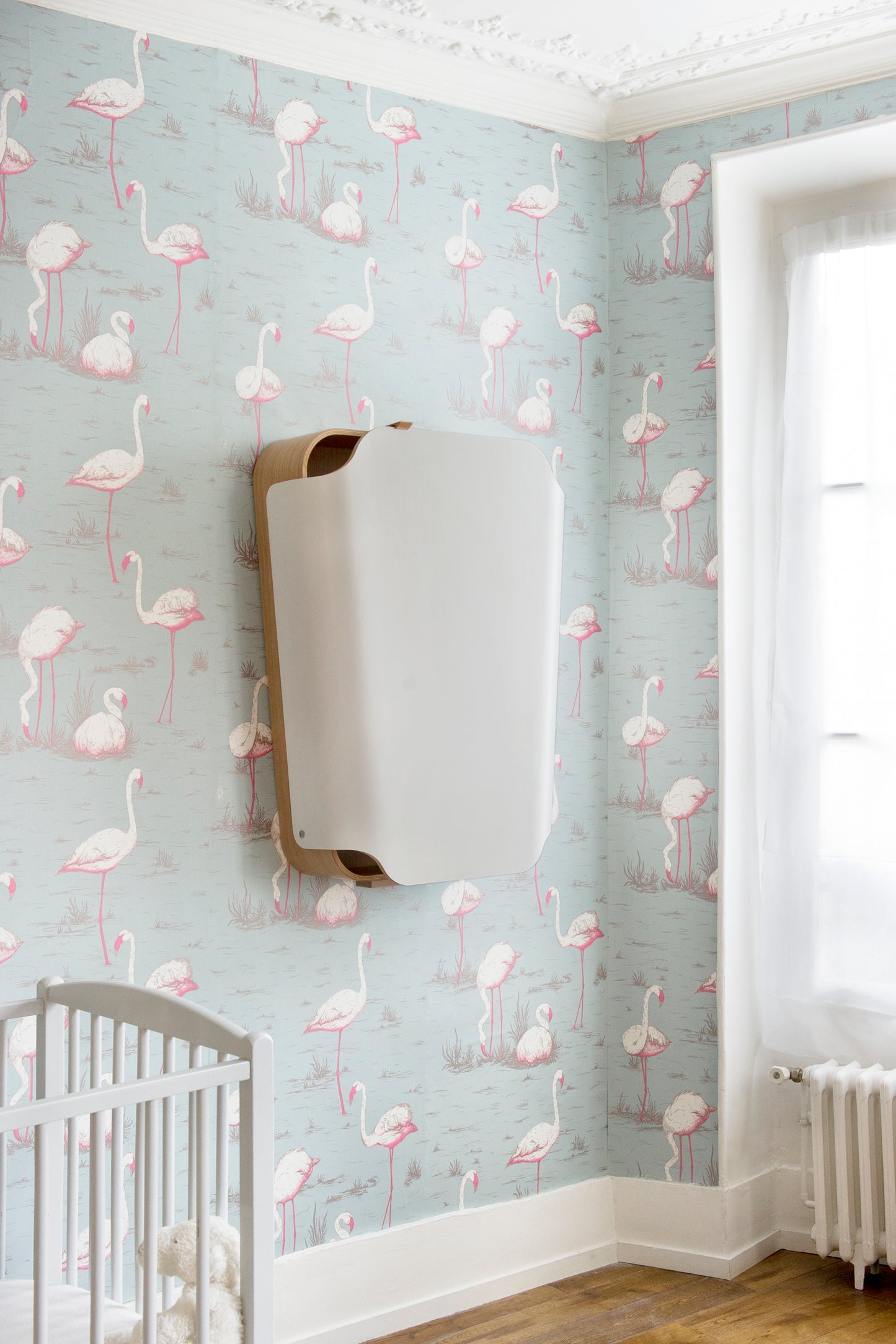 NOGA Wandwickeltisch – Platzsparendes Design-Wunder aus Birkensperrholz