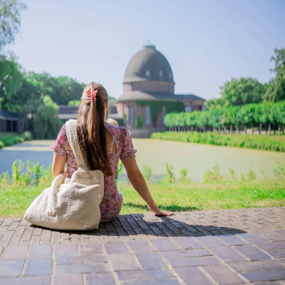 Mom Bag Bouclé Creme - Großer Teddy-Shopper für den Kinderwagen