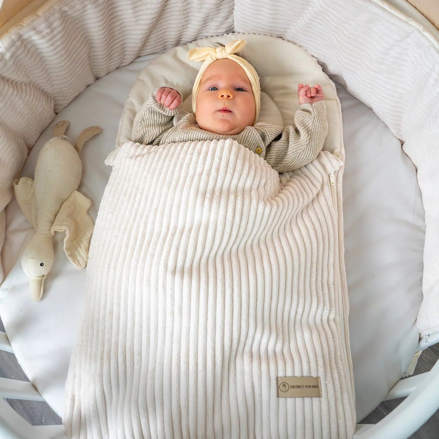 Babyschlafsack Sleepy Cord - 2.5 TOG Ganzjahres-Schlafsack im Steckkissen-Design