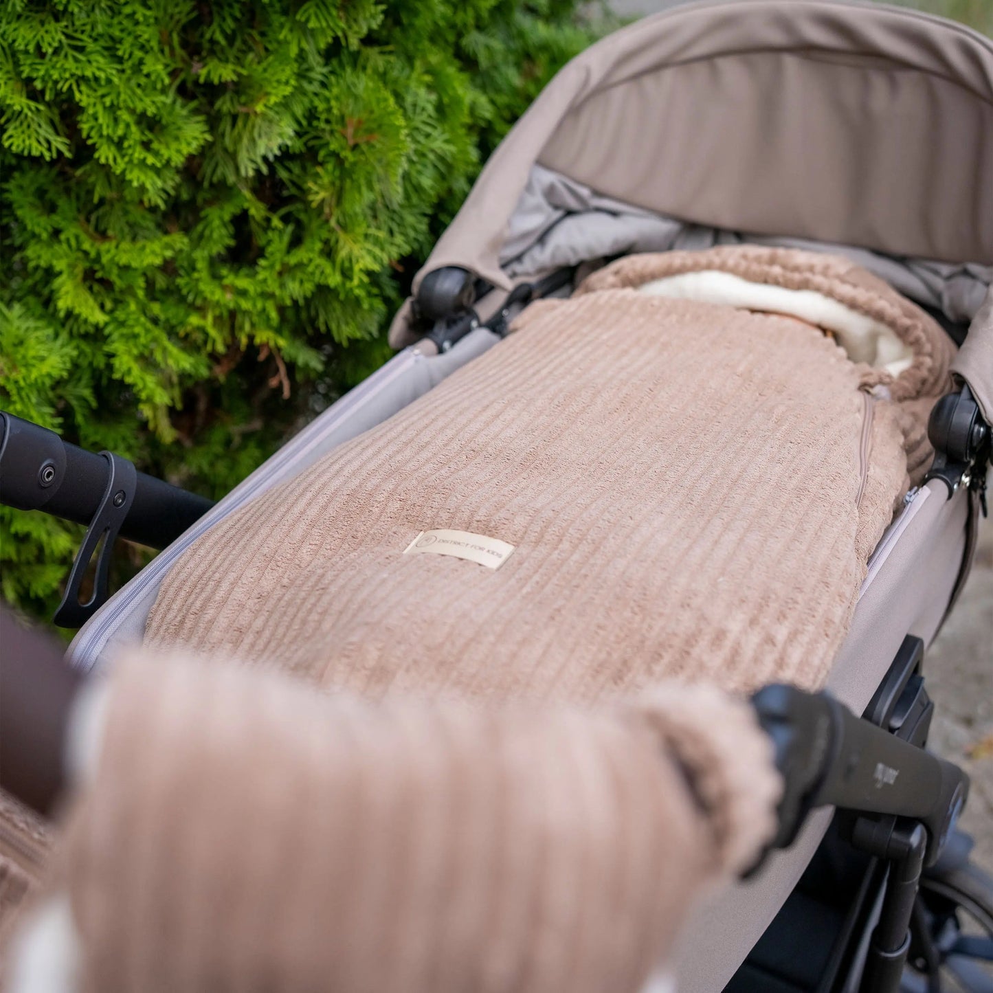 Winterfußsack Cord - Warm gefütterter Kinderwagen-Fußsack (3.5 TOG)