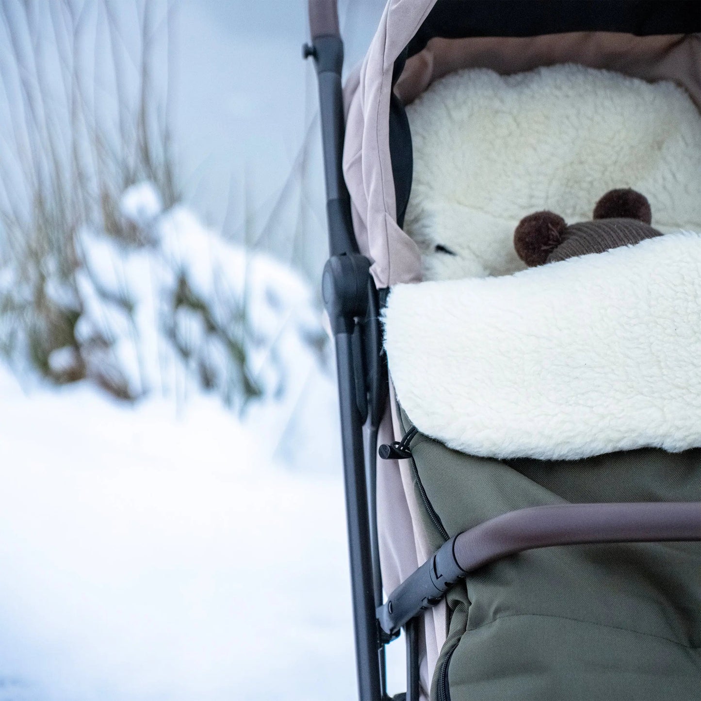 Winterfußsack Merino - Wasserdichter Baby-Fußsack mit Schafwollfutter für Kinderwagen & Schlitten