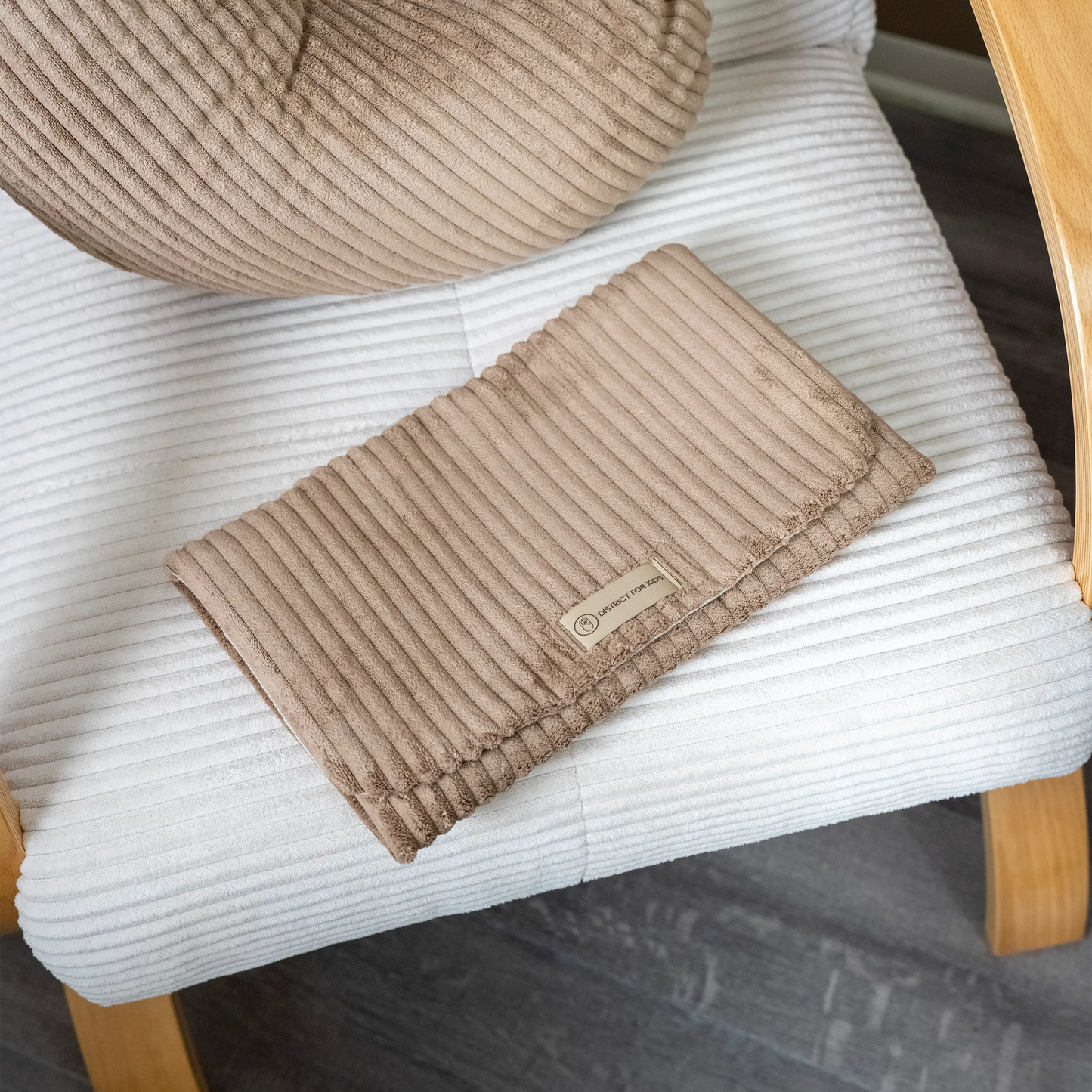 Windeltasche Cord mit Wickelunterlage - Praktische 2-in-1 Wickelunterlage für unterwegs