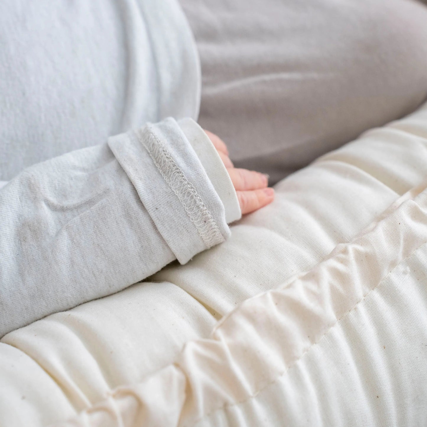 Babynest Bio-Baumwolle - Mitwachsendes Kuschelnest aus reiner Naturbaumwolle