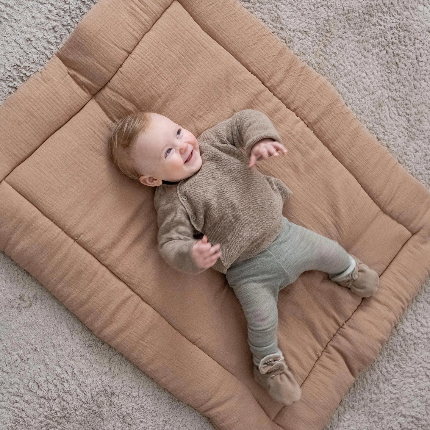 Baby Krabbeldecke Musselin - Weich gepolsterte Spieldecke & Laufgittereinlage