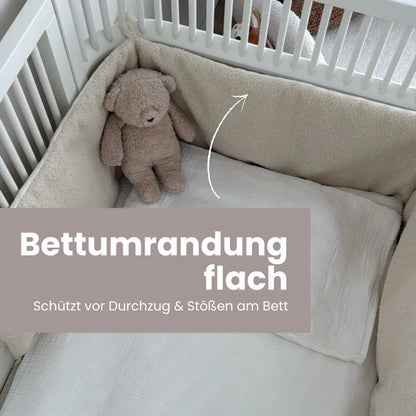 Bettumrandung Bouclé - Weicher Gitterschutz und Nestchen für Beistellbett und Babybett
