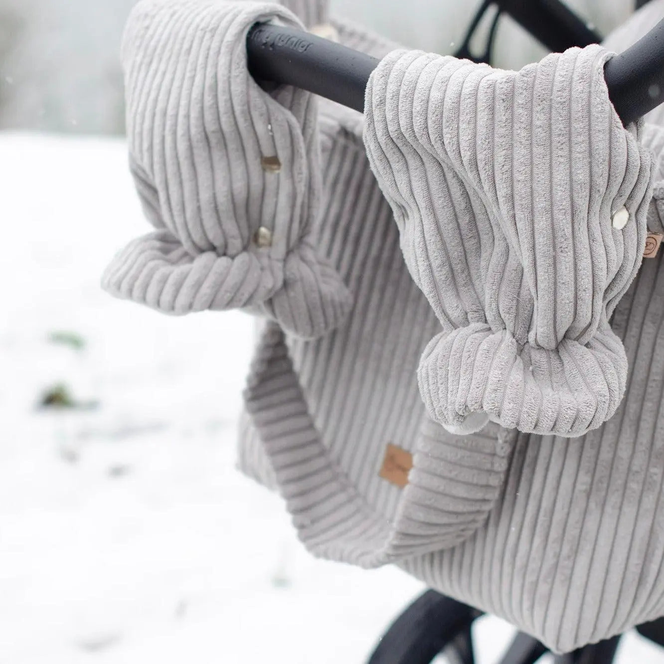 Wickeltasche Cord - Geräumige Kinderwagentasche aus weichem Cord-Polyester