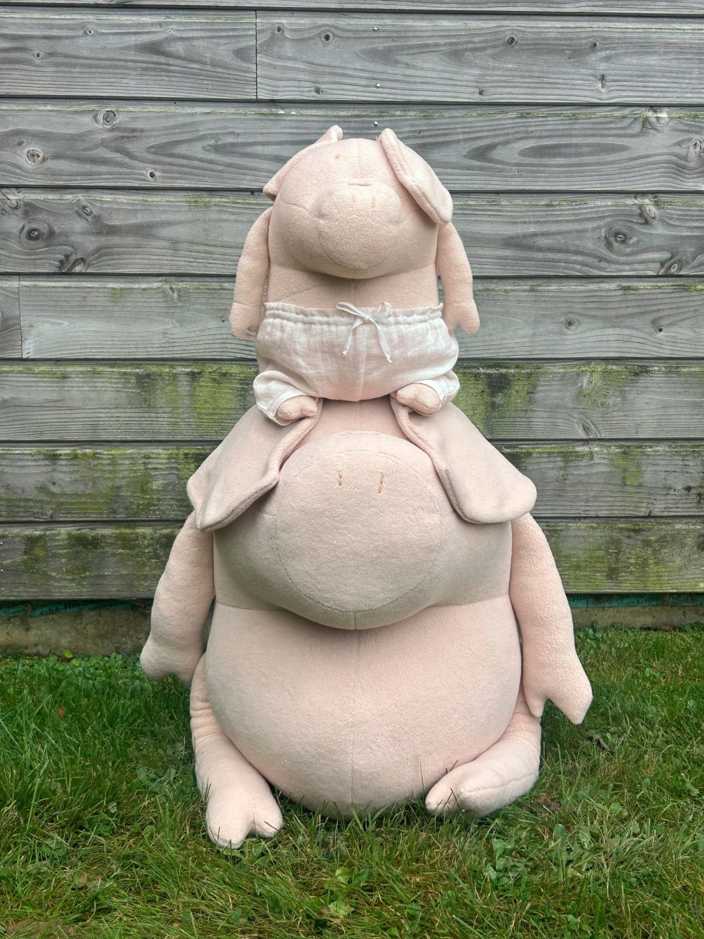 Riesen Kuscheltier Schwein Helmut XXL - 65cm Premium Plüschschwein aus Bio-Baumwolle (Made in France)