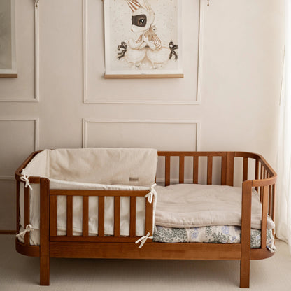 Bettumrandung Bouclé - Weicher Gitterschutz und Nestchen für Beistellbett und Babybett